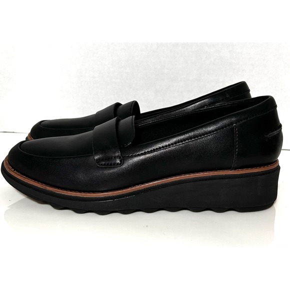 Clarks Sharon Gracie Black Leather Loafers Womens Size 9 NWOT - Picture 1 of 4